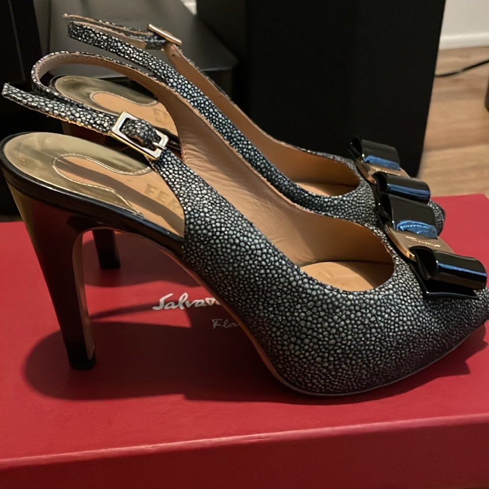 Salvatore Ferragamo Black Peep-Toe Slingback Heels (Authentic) - Picture 2 of 9